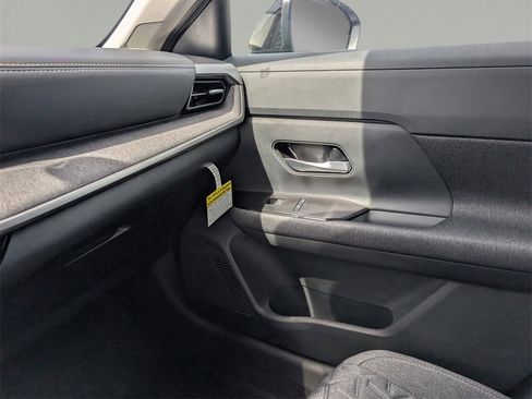 New 2026 Nissan Kicks SV image 27