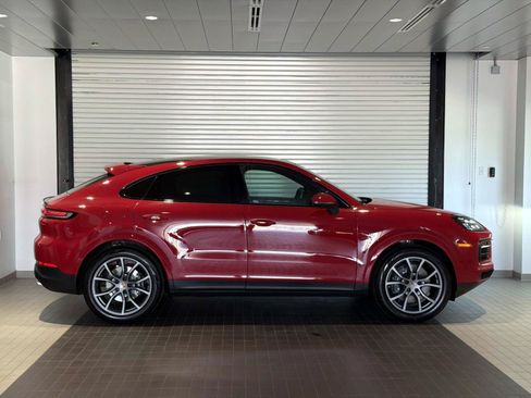 Certified 2026 Porsche Cayenne Coupe AWD/4WD image 8