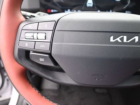Used 2026 Kia Sportage SX FWD image 15