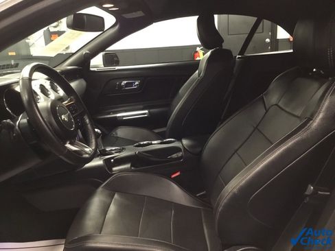 Used 2016 Ford Mustang Premium image 33