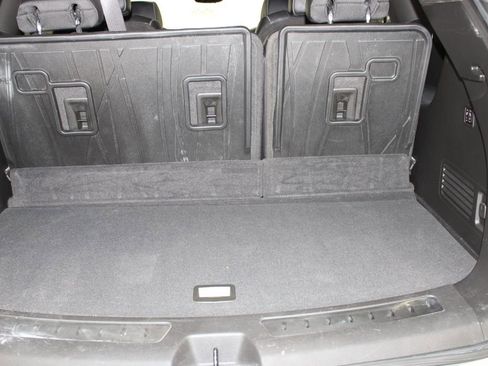 Used 2022 Buick Enclave Avenir w/ Avenir Technology Package image 28