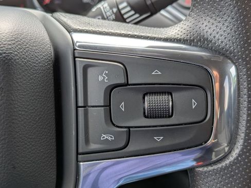 Used 2025 Chevrolet Blazer LT FWD image 21