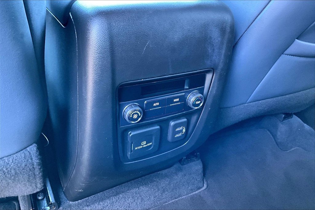 Used 2022 Buick Enclave Premium FWD image 32