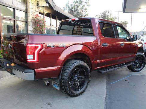 Used 2017 Ford F150 XLT AWD/4WD image 5