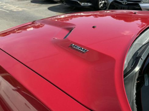 Used 2012 Dodge Challenger R/T RWD image 10