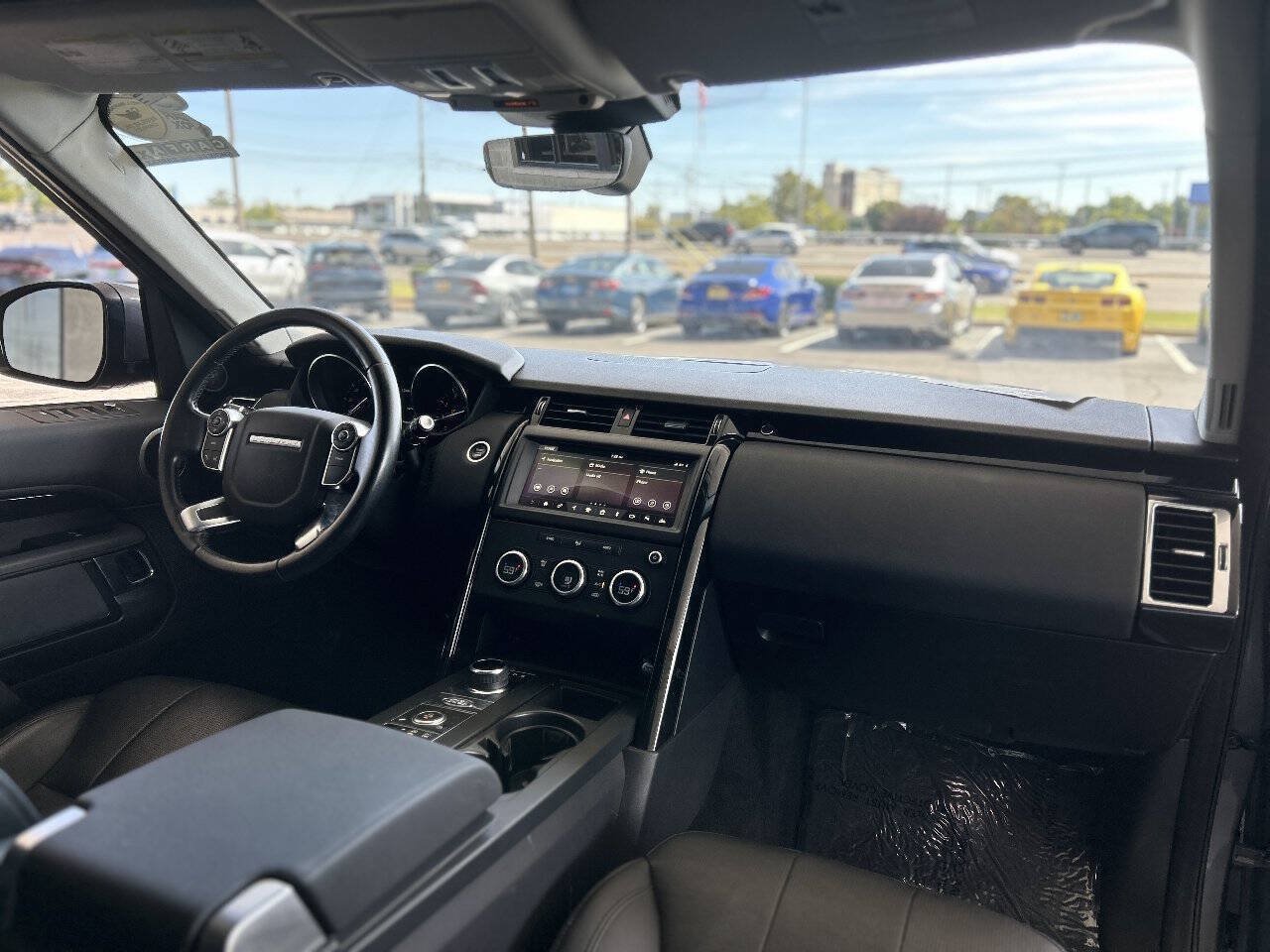 Used 2018 Land Rover Discovery SE AWD/4WD image 58