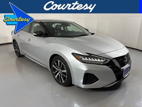 Used 2023 Nissan Maxima SV w/ Floor Mat Group image 1