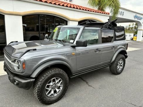 Used 2023 Ford Bronco Badlands AWD/4WD image 8