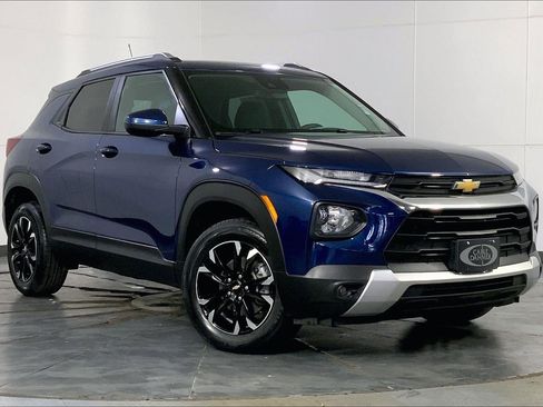 Used 2022 Chevrolet TrailBlazer LT AWD/4WD image 33