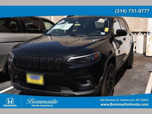 Used 2023 Jeep Cherokee Altitude Lux image 1