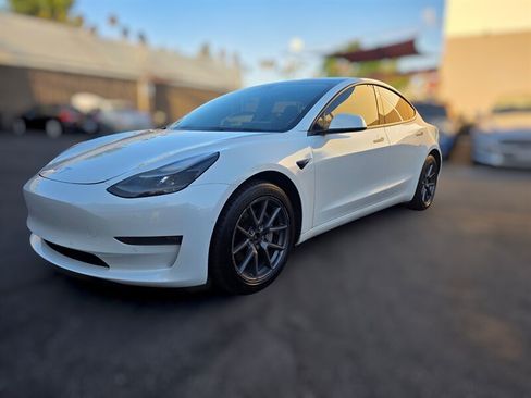 Used 2022 Tesla Model 3 Long Range AWD/4WD image 2