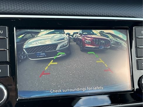 Used 2023 Nissan Kicks S FWD image 13