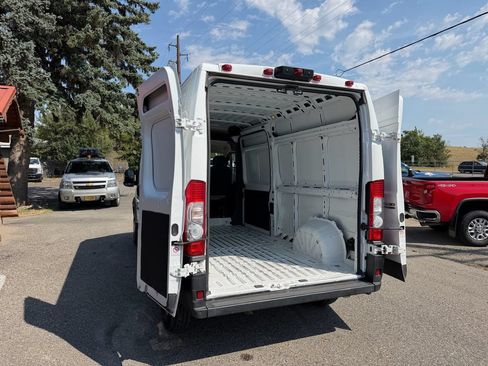 Used 2023 RAM ProMaster 2500 FWD image 18