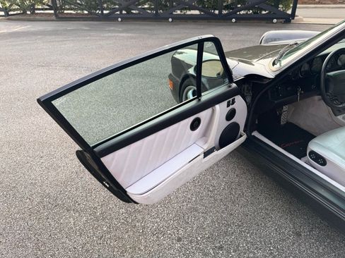 Used 1992 Porsche 911 GT3 RS image 23