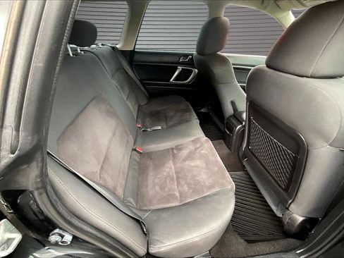 Used 2009 Subaru Outback 2.5i AWD/4WD image 24