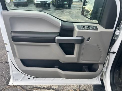 Used 2018 Ford F150 XLT w/ Trailer Tow Package AWD/4WD image 14