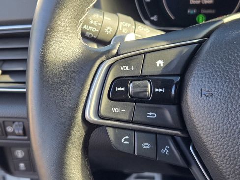 Used 2018 Honda Accord Sport image 23