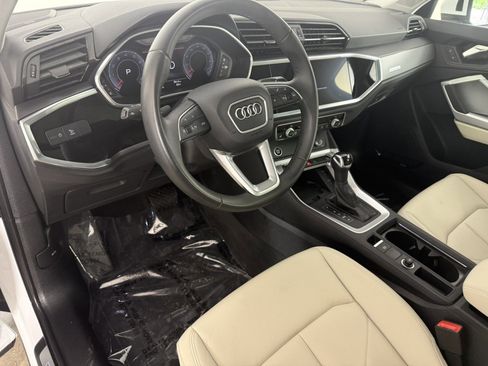 Used 2025 Audi Q3 2.0T Premium Plus w/ Premium Plus Package AWD/4WD image 17
