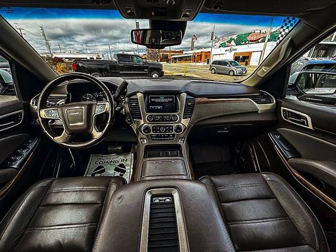 Used 2020 GMC Yukon Denali w/ Denali Ultimate Package AWD/4WD image 14