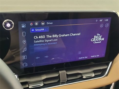 Used 2025 Chevrolet Equinox ACTIV image 16