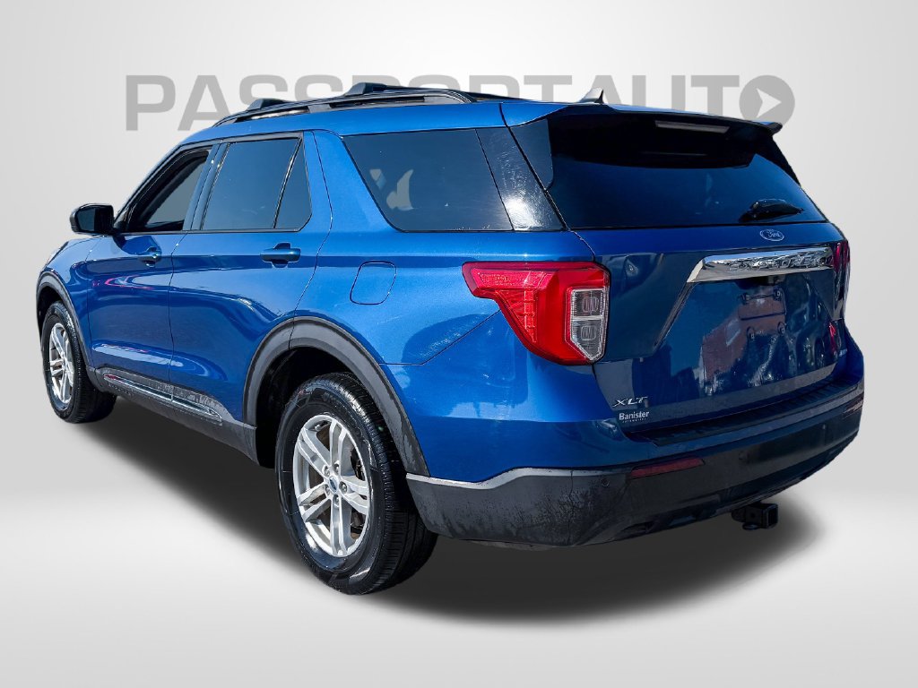 Used 2021 Ford Explorer XLT AWD/4WD image 3