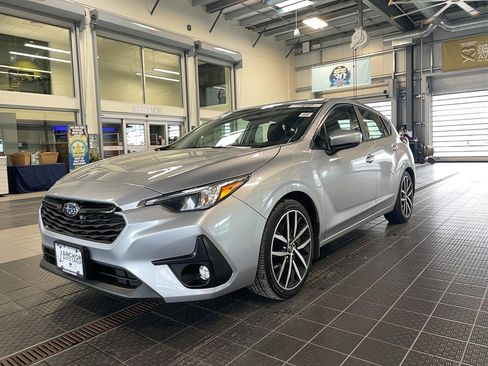 Used 2024 Subaru Impreza 2.0i Sport image 3