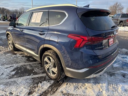 Used 2023 Hyundai Santa Fe SEL w/ Premium Package image 6