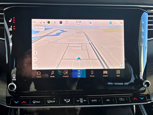 Certified 2024 Jeep Wagoneer Series II image 12