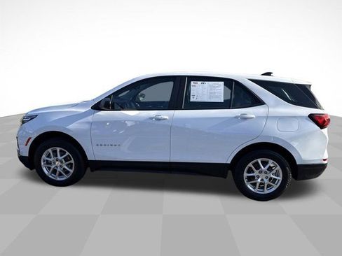 Used 2023 Chevrolet Equinox LS AWD/4WD image 5