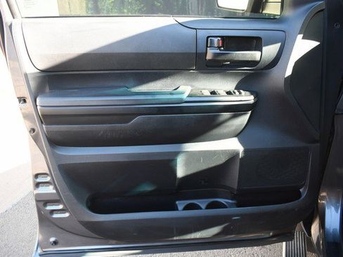 Used 2014 Toyota Tundra SR image 13