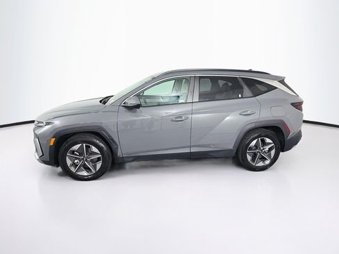 Used 2025 Hyundai Tucson SEL FWD image 4