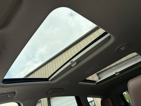 Used 2020 Buick Enclave Avenir FWD image 25