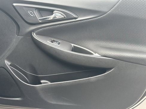 Used 2024 Chevrolet Malibu LT image 14