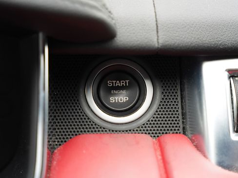 Used 2020 Land Rover Range Rover Sport HST image 14