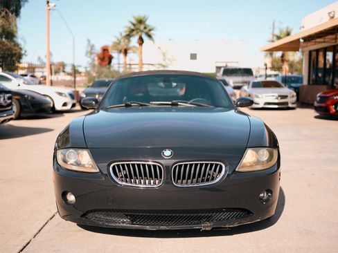 Used 2005 BMW Z4 2.5i image 2