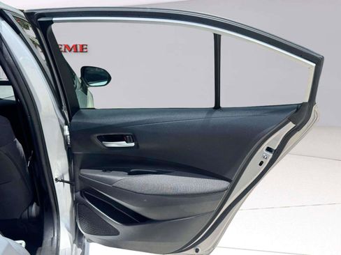 Used 2021 Toyota Corolla LE FWD image 50