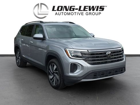 Certified 2025 Volkswagen Atlas SE FWD image 10