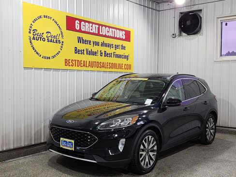 Used 2020 Ford Escape Titanium FWD image 1