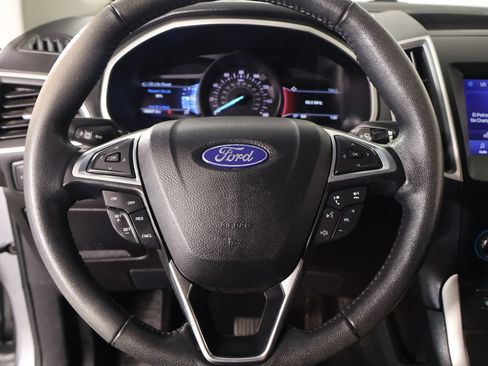 Used 2020 Ford Edge SEL w/ Convenience Package FWD image 3