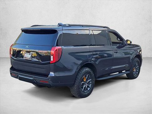 Used 2025 Ford Expedition Tremor AWD/4WD image 5