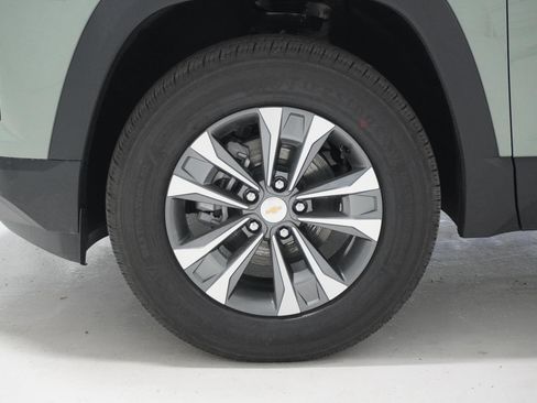 New 2026 Chevrolet Equinox LT w/ Convenience Package II image 12