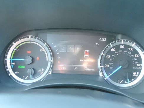 Used 2023 Toyota Highlander XLE AWD/4WD image 18