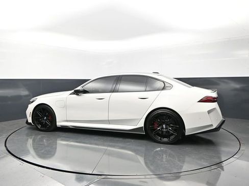 Used 2025 BMW M5 w/ Carbon Package AWD/4WD image 2