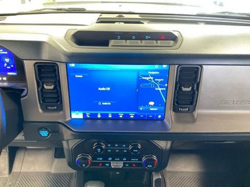 Used 2023 Ford Bronco Outer Banks AWD/4WD image 26