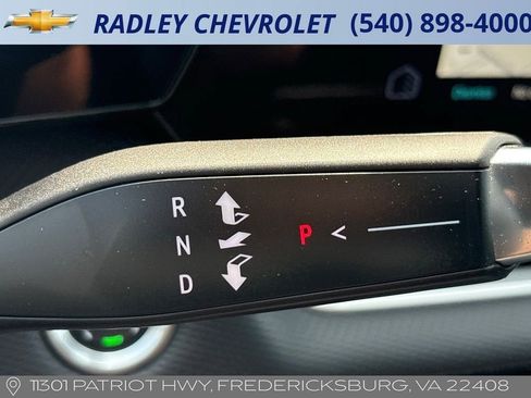Certified 2025 Chevrolet Equinox LT w/ Convenience Package II AWD/4WD image 11