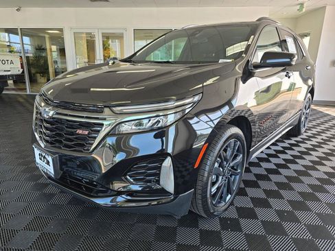Used 2022 Chevrolet Equinox RS w/ RS Leather Package FWD image 7
