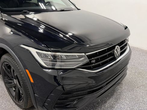 Used 2024 Volkswagen Tiguan SE R-Line FWD image 18