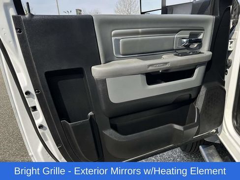 Used 2018 RAM 5500 Tradesman w/ Power & Remote Entry Group AWD/4WD image 14