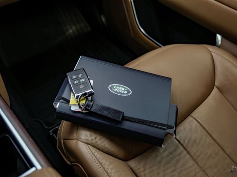 Used 2023 Land Rover Range Rover SE AWD/4WD image 91