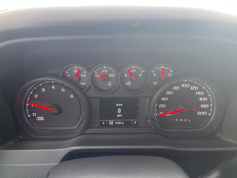 Used 2024 Chevrolet Silverado 1500 Custom image 13